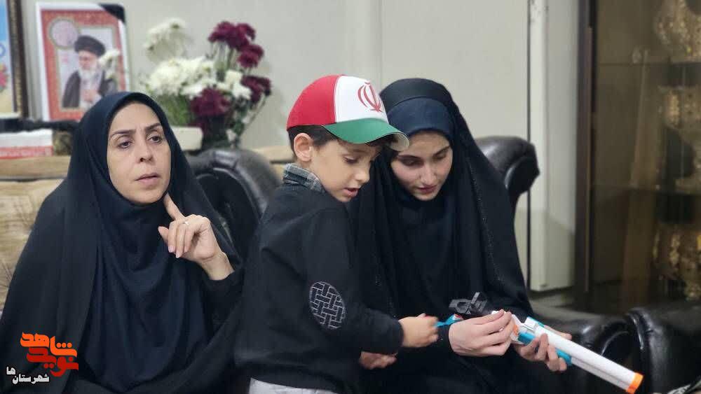 وقتی وعدهها به لبخندِ «فرزندانِ قهرمان» ختم شد وقتی وعدهها به لبخندِ «فرزندانِ قهرمان» ختم شد