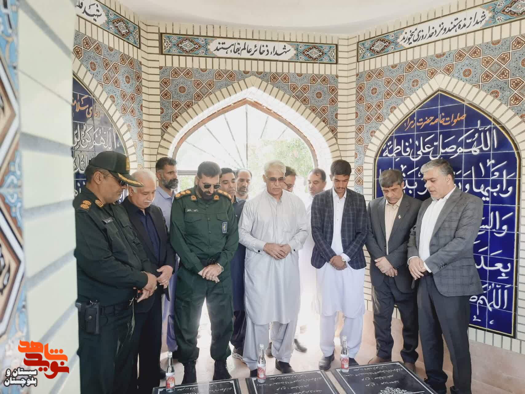 تجدید میثاق معاون سیاسی اجتماعی استاندار با شهدای گمنام راسک تجدید میثاق معاون سیاسی اجتماعی استاندار با شهدای گمنام راسک