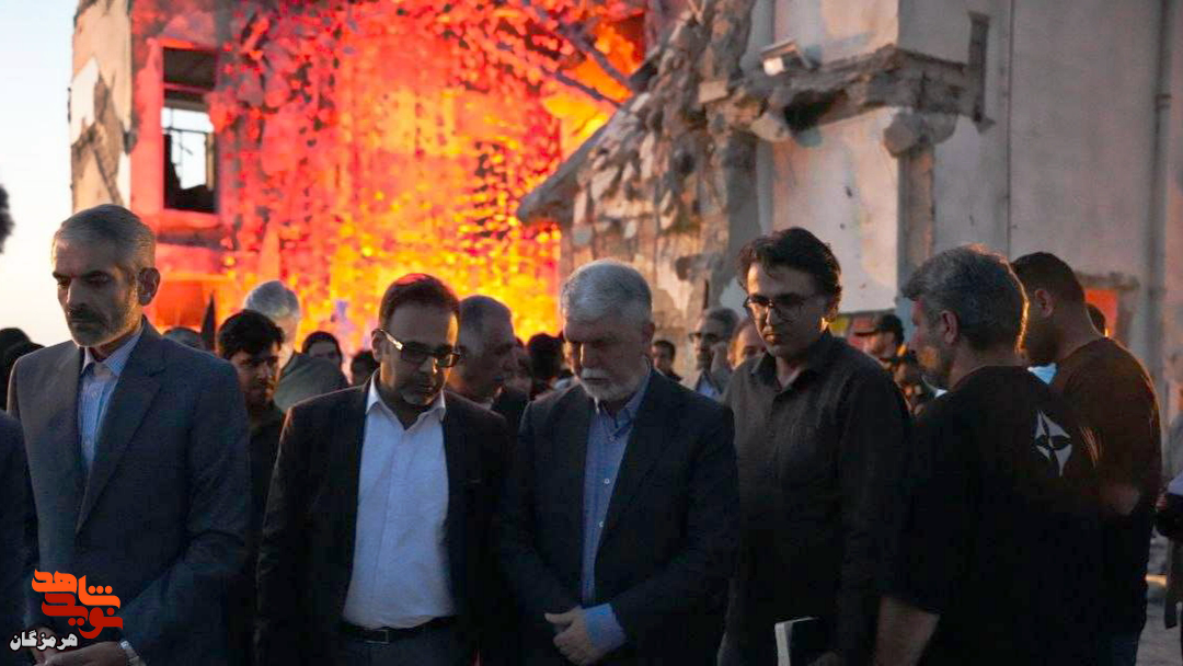 بازدید وزیر فرهنگ از قتلگاه دانش آموزان مینابی بازدید وزیر فرهنگ از قتلگاه دانش آموزان مینابی