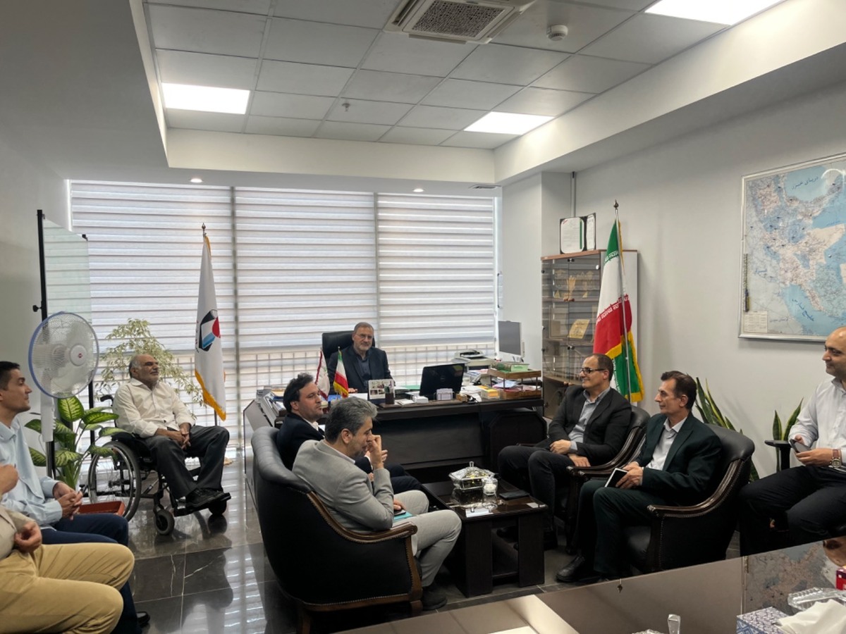 مدارس شاهد بستر اصلی ترویج فرهنگ ایثار و شهادت هستند