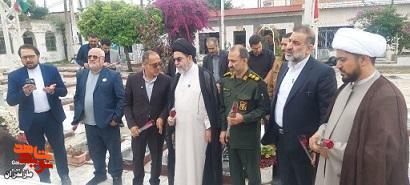 تصاویر/غبارروبی و عطرافشانی گلزار شهدای ساری با حضور نماینده محترم آیت اله سیستانی مرجع تقلید در کشور