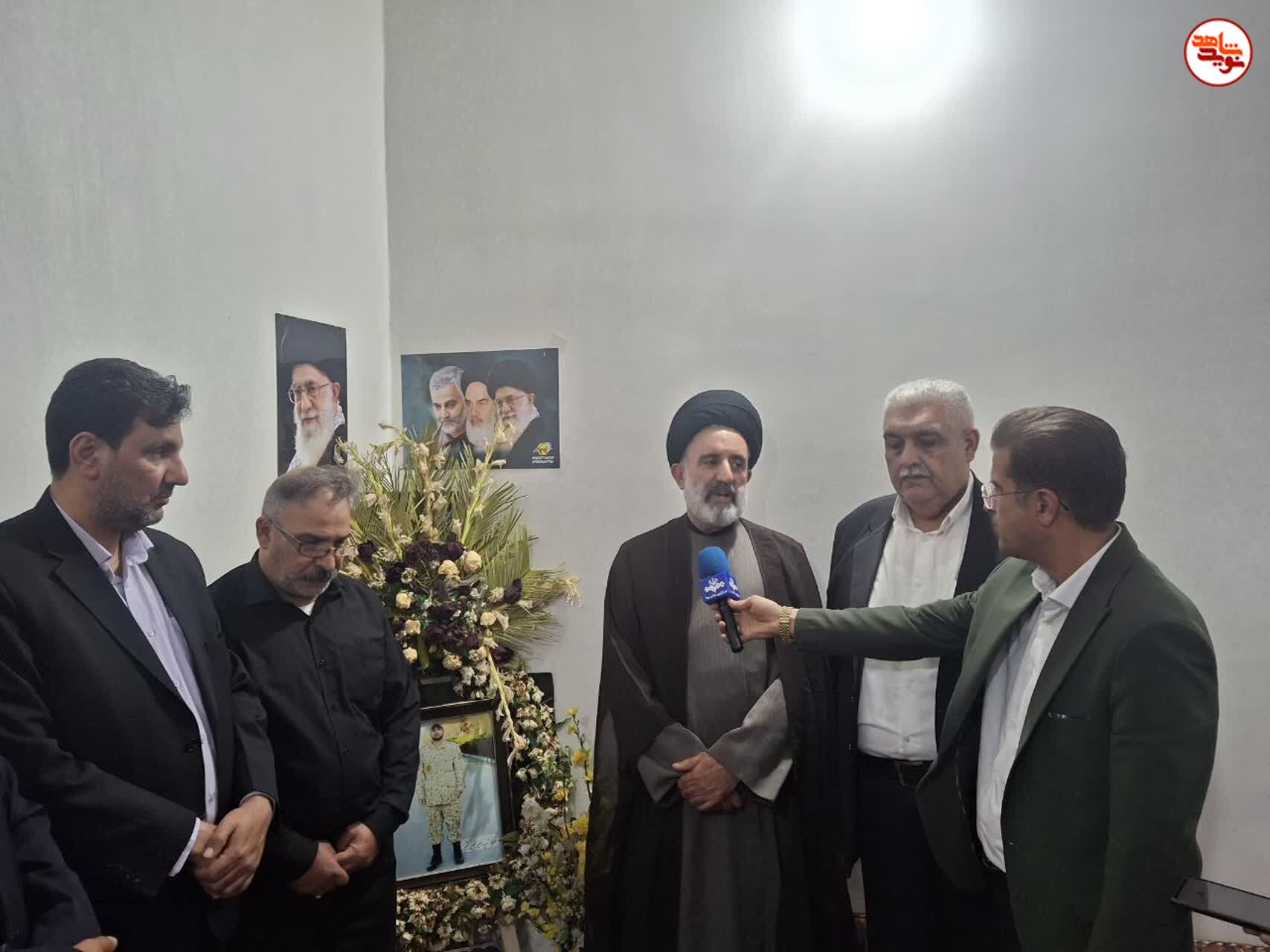 ضرورت الگوگیری از صبر و مقاومت خانوادههای شهدا / تاکید بر ایستادگی مسئولان و مردم در برابر دشمنان ضرورت الگوگیری از صبر و مقاومت خانوادههای شهدا / تاکید بر ایستادگی مسئولان و مردم در برابر دشمنان