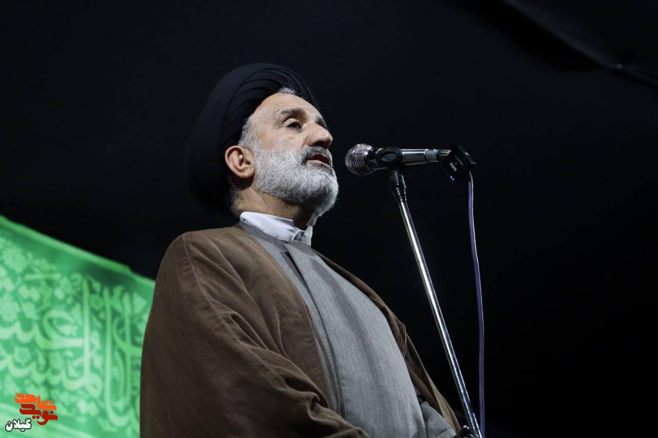 فرهنگ حضور مردمی؛ رمز ماندگاری انقلاب و پاسداشت خون شهدا فرهنگ حضور مردمی؛ رمز ماندگاری انقلاب و پاسداشت خون شهدا