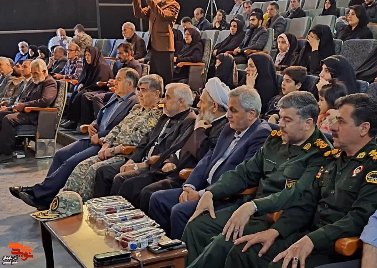 روایت ایستادگی در عطر نام شهیدان