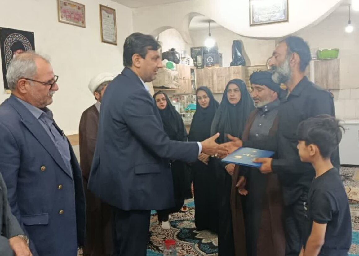 شهدای جنگ تحمیلی سوم الگوی عینی مظلومیت و اقتدار دفاع مقدس هستند شهدای جنگ تحمیلی سوم الگوی عینی مظلومیت و اقتدار دفاع مقدس هستند