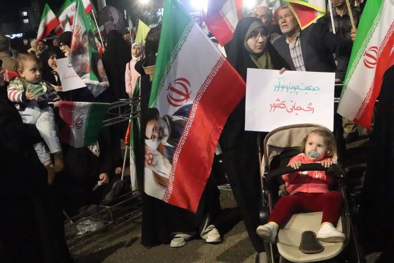 مصلای بزرگ قزوین؛ میعادگاه کودکان با شهدا مصلای بزرگ قزوین؛ میعادگاه کودکان با شهدا