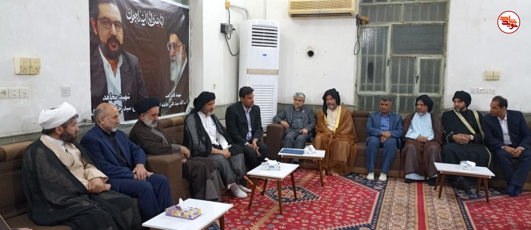 گزارش تصویری/ دیدار نماینده ولی فقیه در بنیاد شهید با ۴ خانواده شهید جنگ رمضان در شوش و کرخه