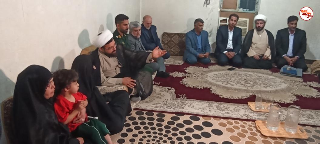 گزارش تصویری/ دیدار نماینده ولی فقیه در بنیاد شهید با ۴ خانواده شهید جنگ رمضان در شوش و کرخه