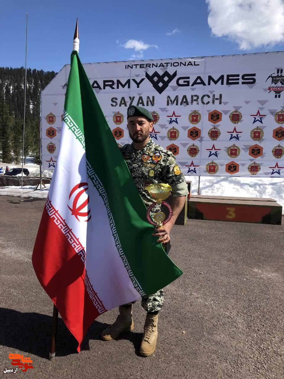 عکسهای کمتر دیده شده از شهید رمضان «مهریار ابیزاده» عکسهای کمتر دیده شده از شهید رمضان «مهریار ابیزاده»