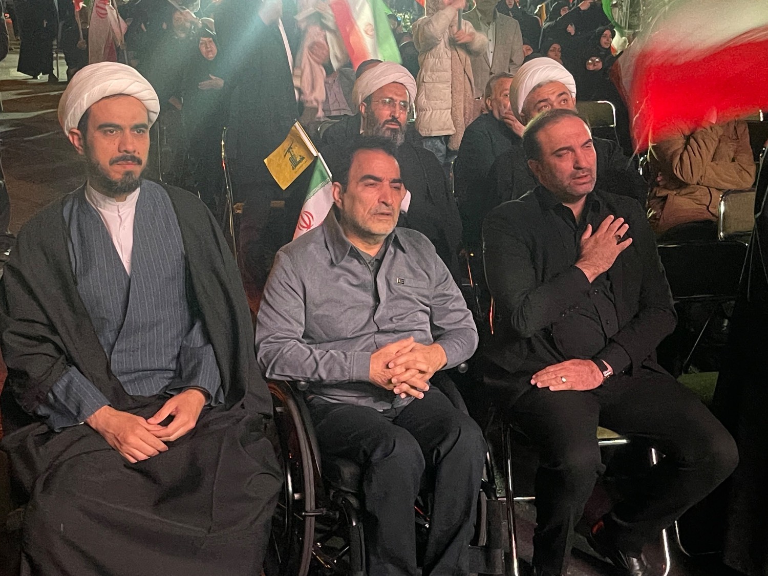 تجمع مردمی تشکل‌های شاهد و ایثارگر در میدان بهارستان تهران برگزار شد