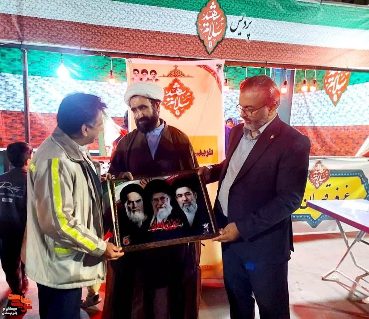 حضور معاون استانهای رسانه ملی در موکب پردیس سلام شهید زاهدان حضور معاون استانهای رسانه ملی در موکب پردیس سلام شهید زاهدان