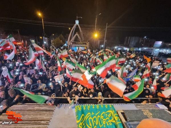 نورآباد مزین به لوای آستان قدس رضوی شد