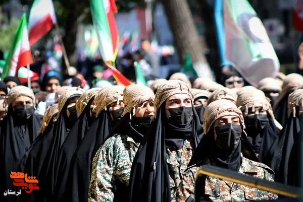 رژه دختران جان فدای ایران در بروجرد