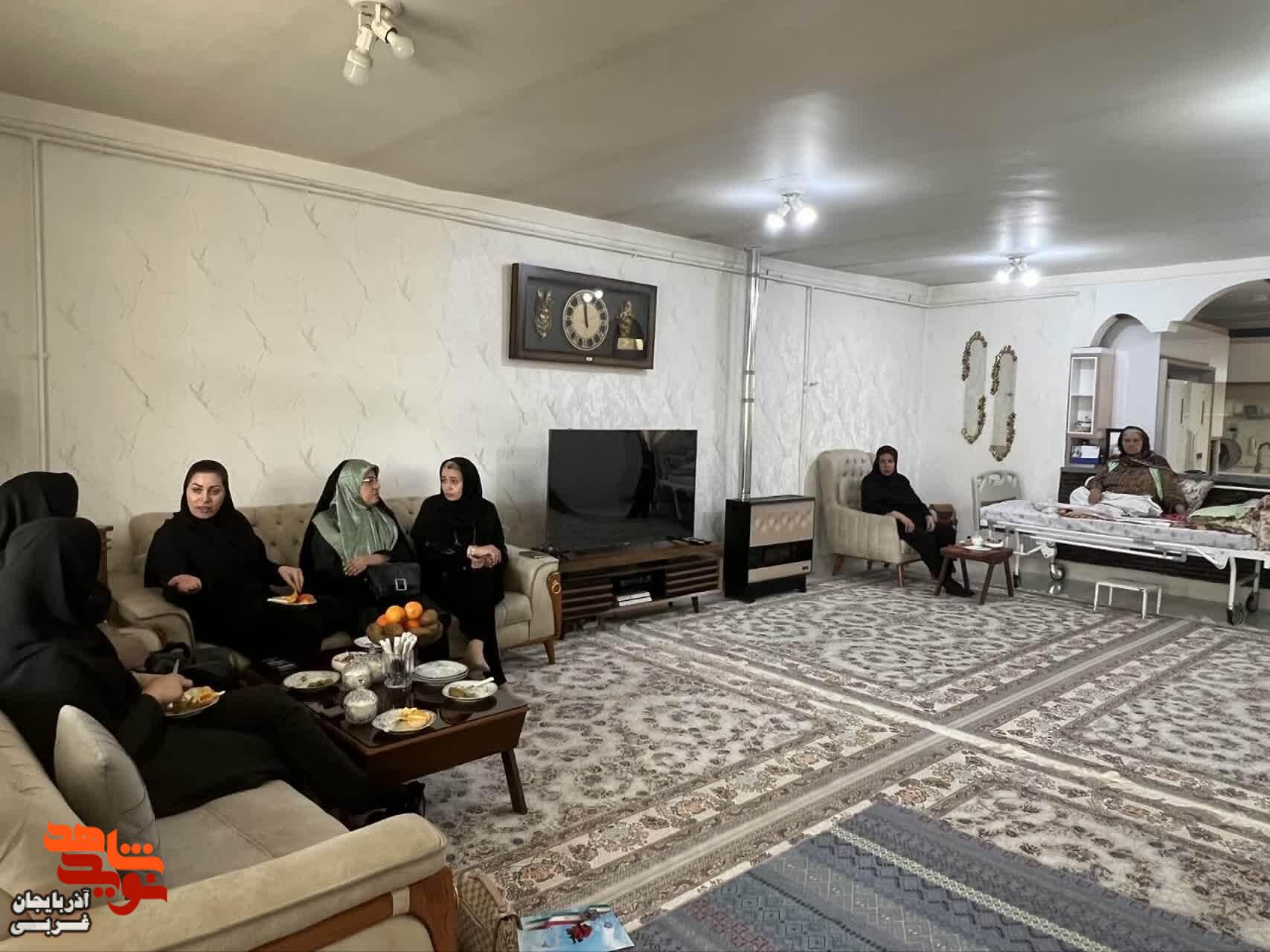 دیدار از خانواده های معظم شهدا و ایثارگران در شهرستان بوکان دیدار از خانواده های معظم شهدا و ایثارگران در شهرستان بوکان