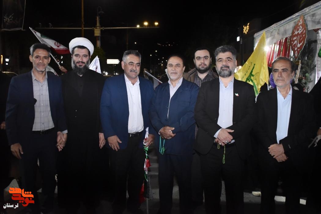 اجتماع خادمان شهدا به یاد رهبر شهید