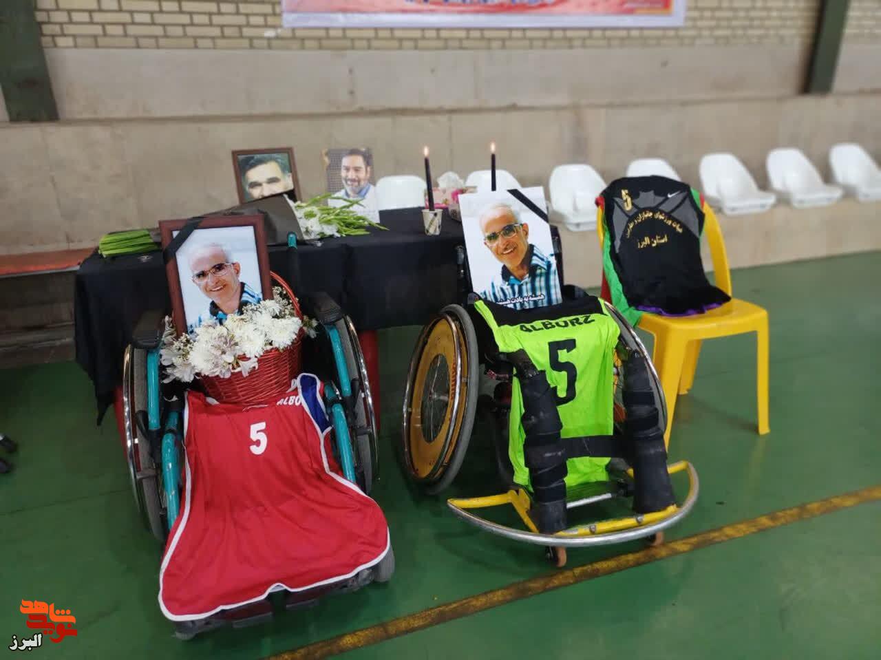 تجلیل از مقام جانباز شهید عباس رستمی در مراسم گرامیداشت و یادبود در البرز تجلیل از مقام جانباز شهید عباس رستمی در مراسم گرامیداشت و یادبود در البرز