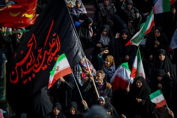 عاشقانه مردم در مسیر امام رضایی‌ها/تجدید بیعت مردم با رهبر انقلاب
