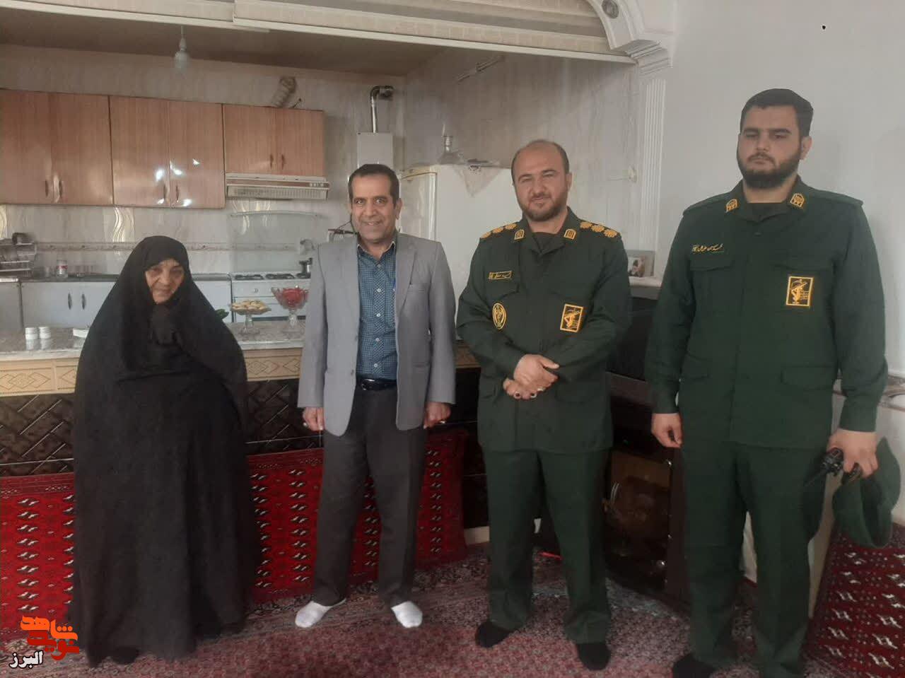 از حماسه‌یِ خرمشهر تا قله‌های صبر؛ تجلیل از والدین شهدا در اشتهارد