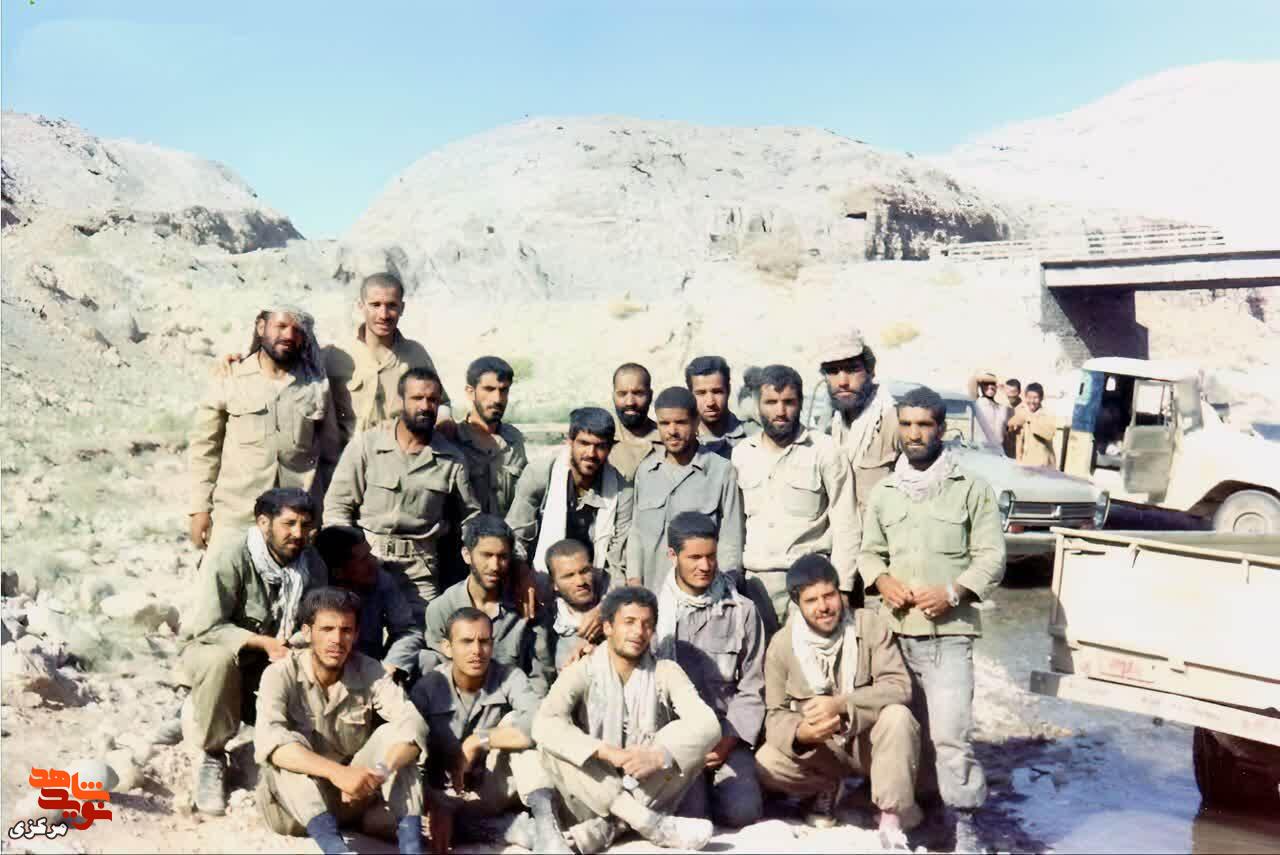 قاب ماندگار رزمندگان گردان علیبنابیطالب(ع) در سد کنجانچم قاب ماندگار رزمندگان گردان علیبنابیطالب(ع) در سد کنجانچم