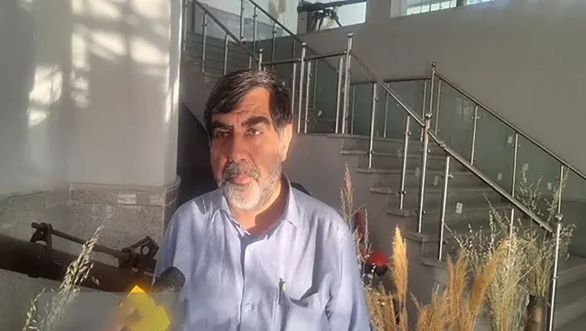حضور گسترده مردم در خیابان، نشاندهنده همان فرهنگ ایثار و مقاومت دوران دفاع مقدس است حضور گسترده مردم در خیابان، نشاندهنده همان فرهنگ ایثار و مقاومت دوران دفاع مقدس است