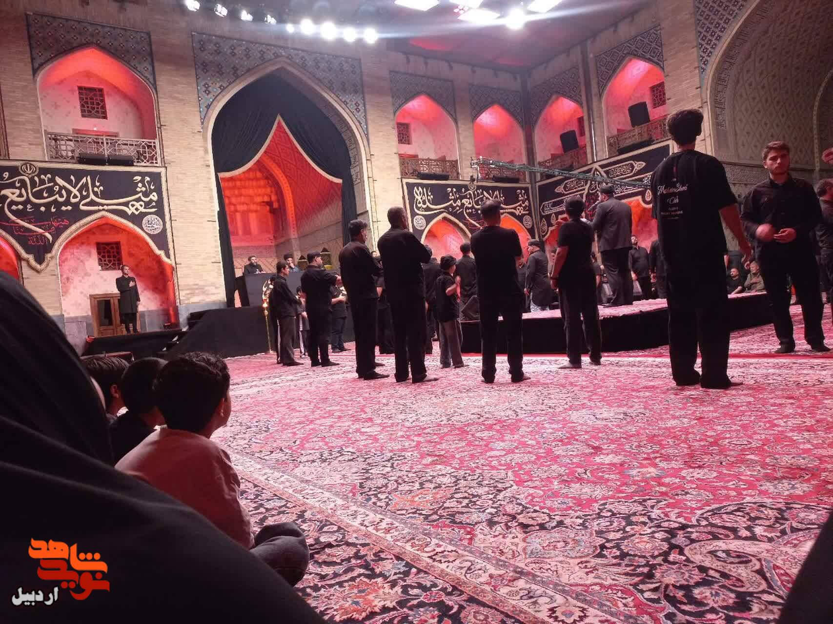 برگزاری برنامه تولیدی کربلای معلی با حضور خانوادههای شهدای اردبیل در مشهد مقدس برگزاری برنامه تولیدی کربلای معلی با حضور خانوادههای شهدای اردبیل در مشهد مقدس