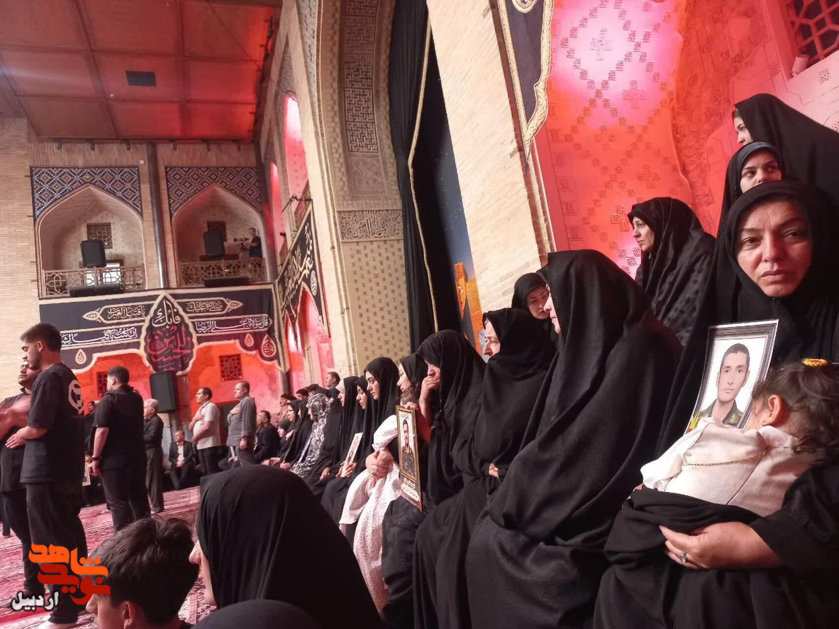 برگزاری برنامه تولیدی کربلای معلی با حضور خانوادههای شهدای اردبیل در مشهد مقدس برگزاری برنامه تولیدی کربلای معلی با حضور خانوادههای شهدای اردبیل در مشهد مقدس