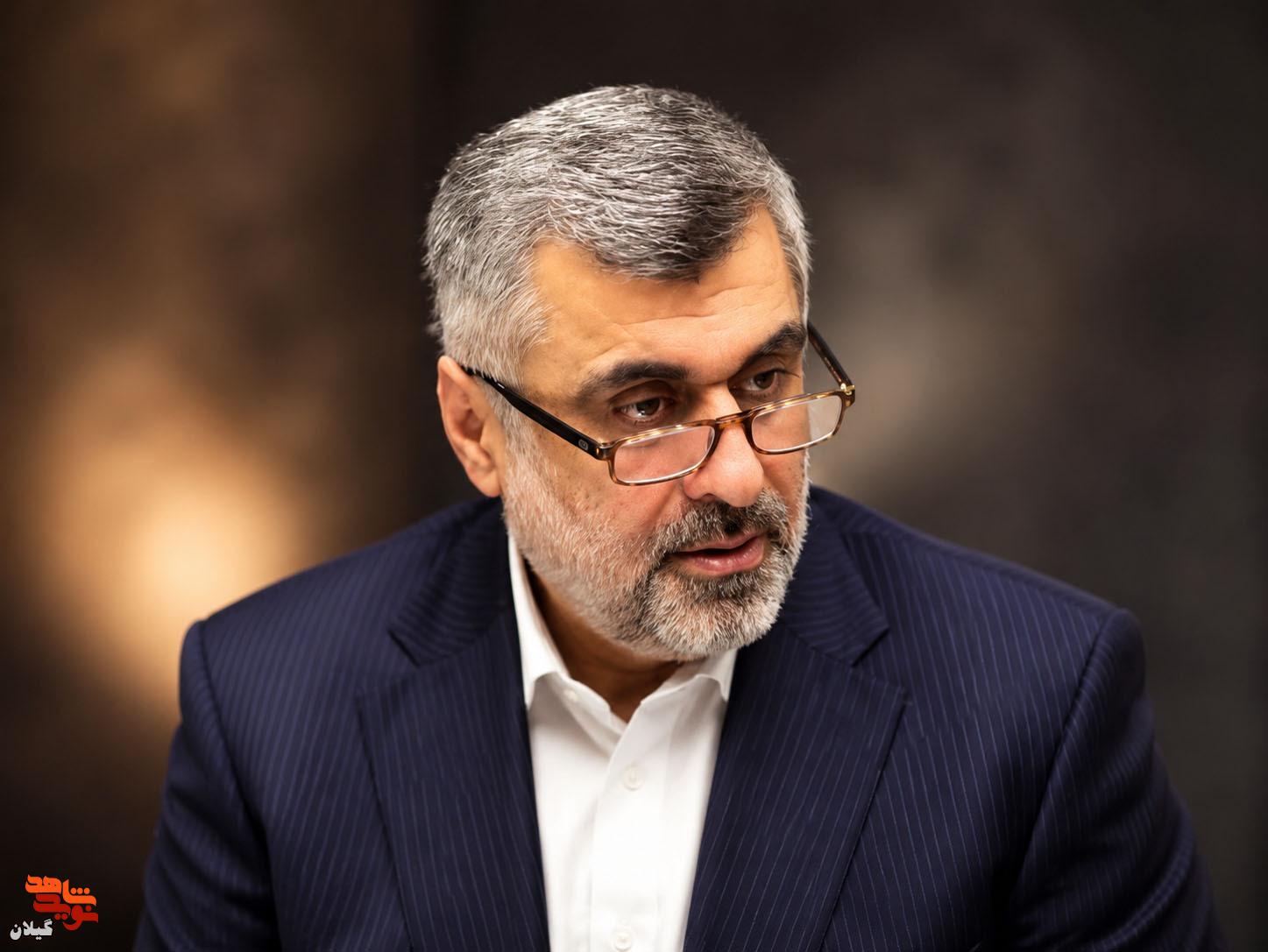 روایت آزاده گیلانی از پیادهروی «حرم تا حرم» همراه با سید آزادگان ایران روایت آزاده گیلانی از پیادهروی «حرم تا حرم» همراه با سید آزادگان ایران