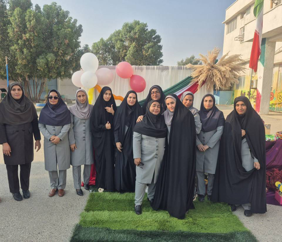 پیکر خانم معلم، سپر دانشآموزان میناب در برابر موشک تاماهاوک پیکر خانم معلم، سپر دانشآموزان میناب در برابر موشک تاماهاوک