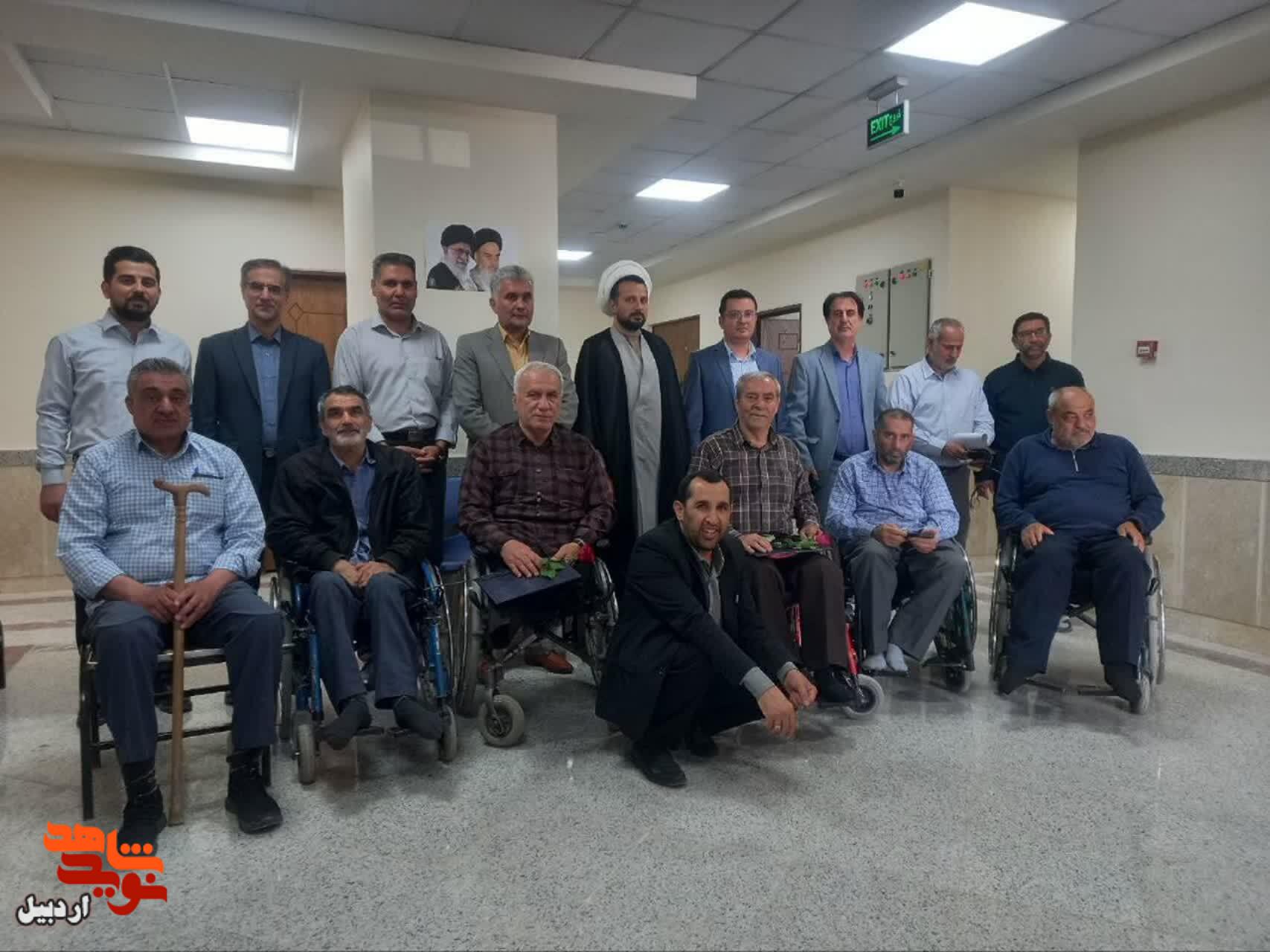 دیدار مدیرکل بنیاد شهید و امور ایثارگران استان اردبیل با جانبازان ۷۰ درصد نخاعی دیدار مدیرکل بنیاد شهید و امور ایثارگران استان اردبیل با جانبازان ۷۰ درصد نخاعی