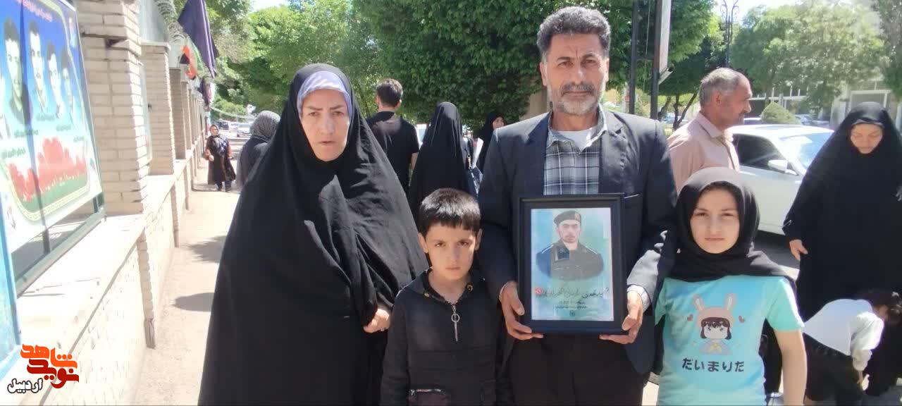 بازگشت کاروان خانوادههای شهدای جنگ ۱۲روزه و رمضان اردبیل از مشهد مقدس+ عکس بازگشت کاروان خانوادههای شهدای جنگ ۱۲روزه و رمضان اردبیل از مشهد مقدس+ عکس