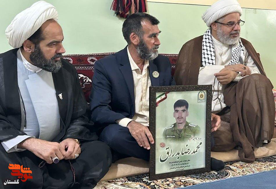 دیدار مدیرکل بنیاد شهید و امورایثارگران استان گلستان با خانوادههای معظم «شهدای جنگ رمضان» دیدار مدیرکل بنیاد شهید و امورایثارگران استان گلستان با خانوادههای معظم «شهدای جنگ رمضان»