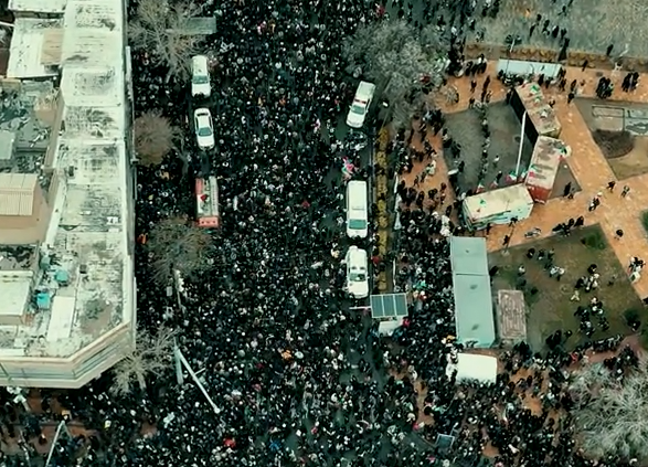 فیلم | 100 روز با مردم در خیابان های قزوین فیلم | 100 روز با مردم در خیابان های قزوین