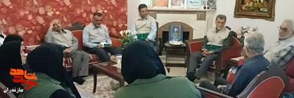 ادای احترام خادمان رضوی به مقام شهید مدافع امنیت در ساری ادای احترام خادمان رضوی به مقام شهید مدافع امنیت در ساری