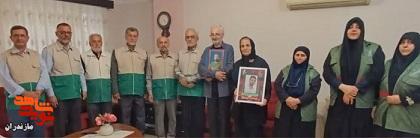 ادای احترام خادمان رضوی به مقام شهید مدافع امنیت در ساری ادای احترام خادمان رضوی به مقام شهید مدافع امنیت در ساری