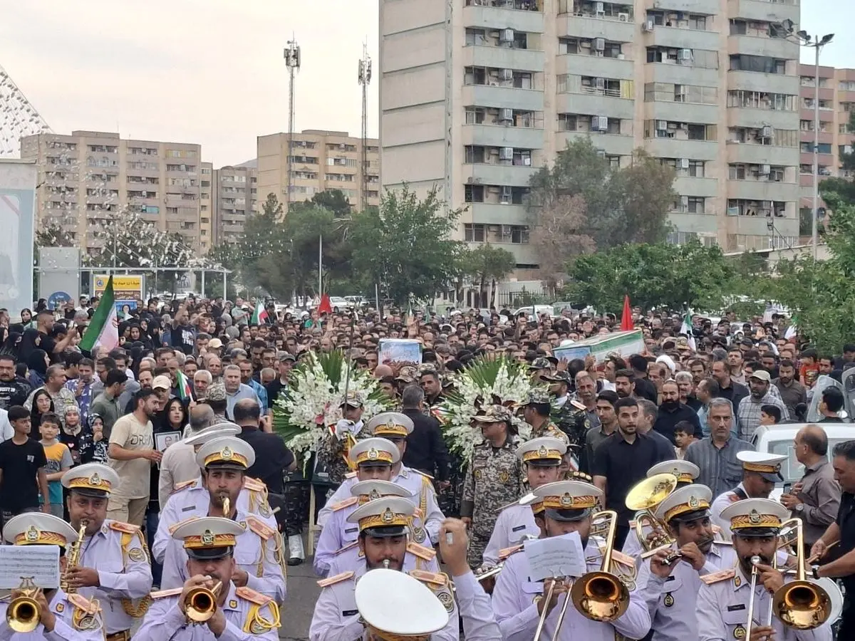 پیکر مطهر شهدای نیروی پدافند هوایی ارتش تشییع شد پیکر مطهر شهدای نیروی پدافند هوایی ارتش تشییع شد