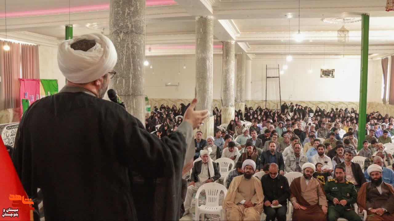 نخستین یادواره شهدای مدفون در بقعه متبرکه بیبیدوست زابل برگزار شد نخستین یادواره شهدای مدفون در بقعه متبرکه بیبیدوست زابل برگزار شد
