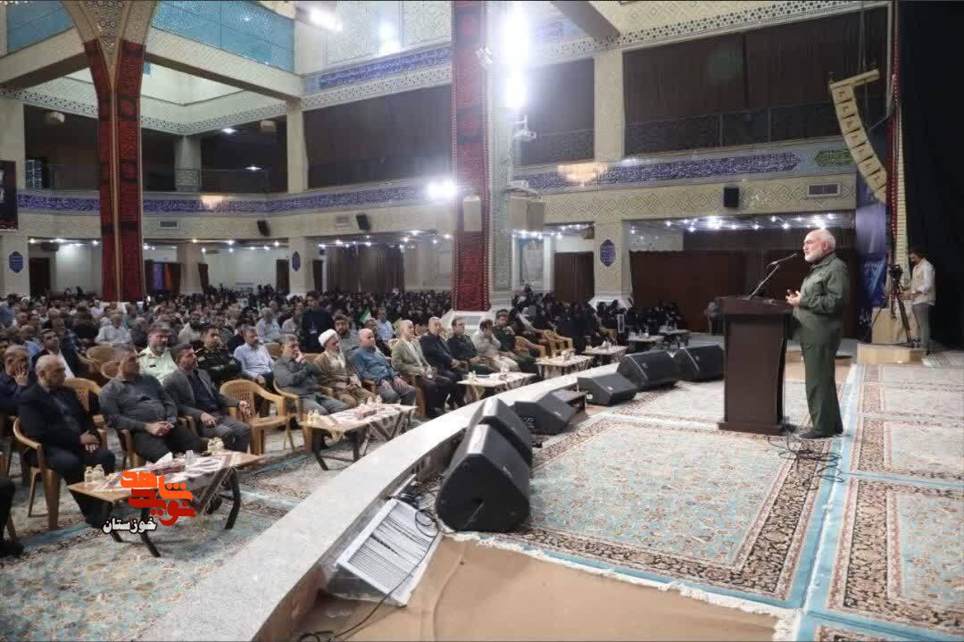 گزارش تصویری/ آیین بزرگداشت سالگرد شهادت سردار سرلشکر «غلامعلی رشید» در دزفول گزارش تصویری/ آیین بزرگداشت سالگرد شهادت سردار سرلشکر «غلامعلی رشید» در دزفول
