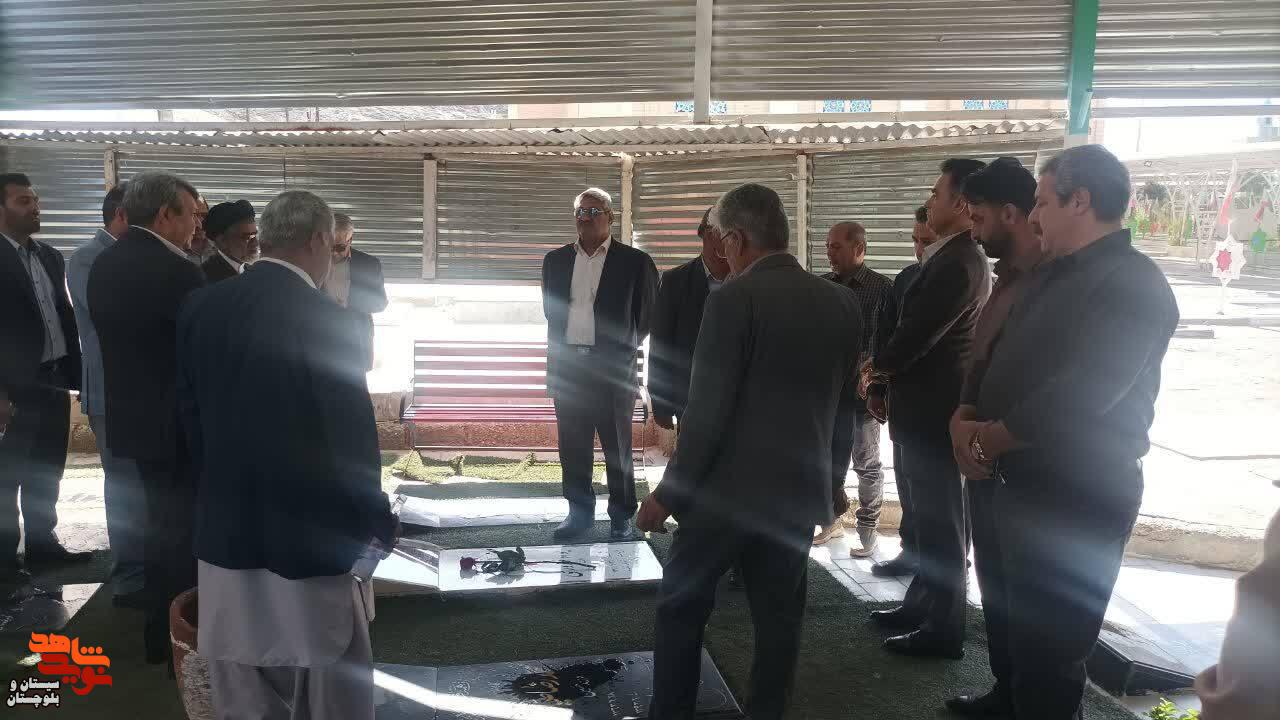 تجدید میثاق مدیران و کارکنان جهاد کشاورزی استان با آرمانهای شهدا تجدید میثاق مدیران و کارکنان جهاد کشاورزی استان با آرمانهای شهدا