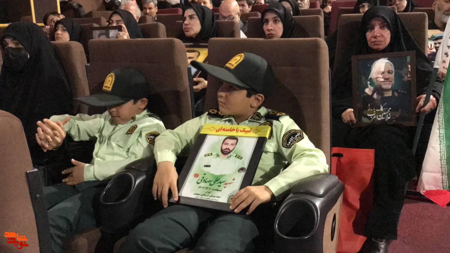 رعایت ادب لازمه هر رفتار همسرم بود رعایت ادب لازمه هر رفتار همسرم بود