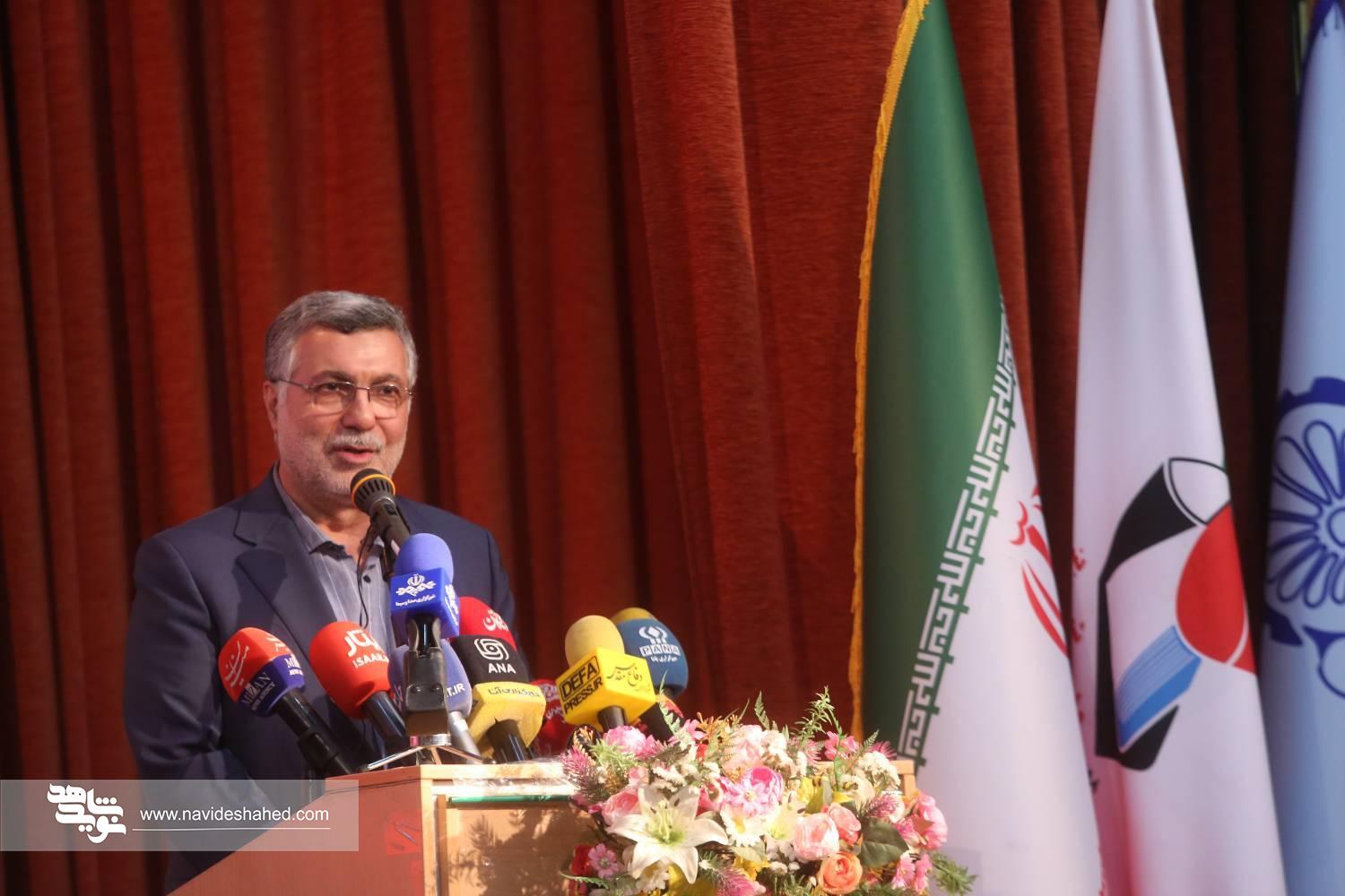 دانشگاه، کانون تولید علم و اقتدار است / ترکیبِ «علم» با «روحیه ایثاری» ضامنِ تابآوری ملی است دانشگاه، کانون تولید علم و اقتدار است / ترکیبِ «علم» با «روحیه ایثاری» ضامنِ تابآوری ملی است