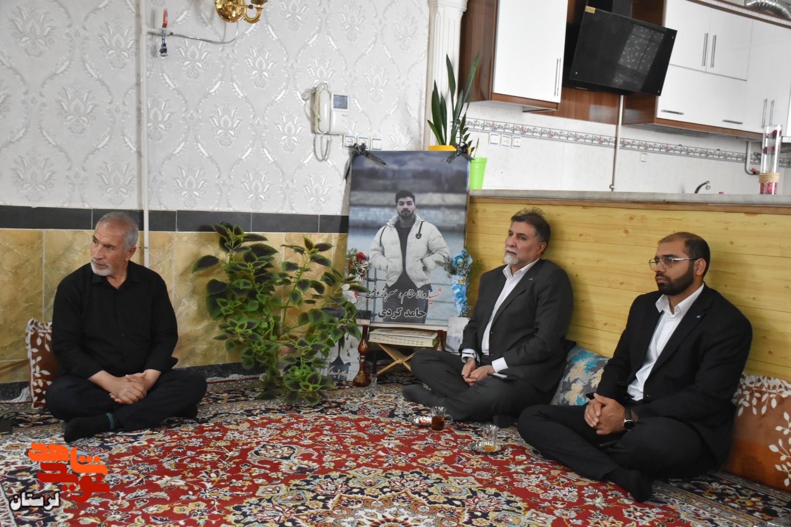دیدار با خانواده جمعی از شهدای جنگ رمضان در شهرستان بروجرد