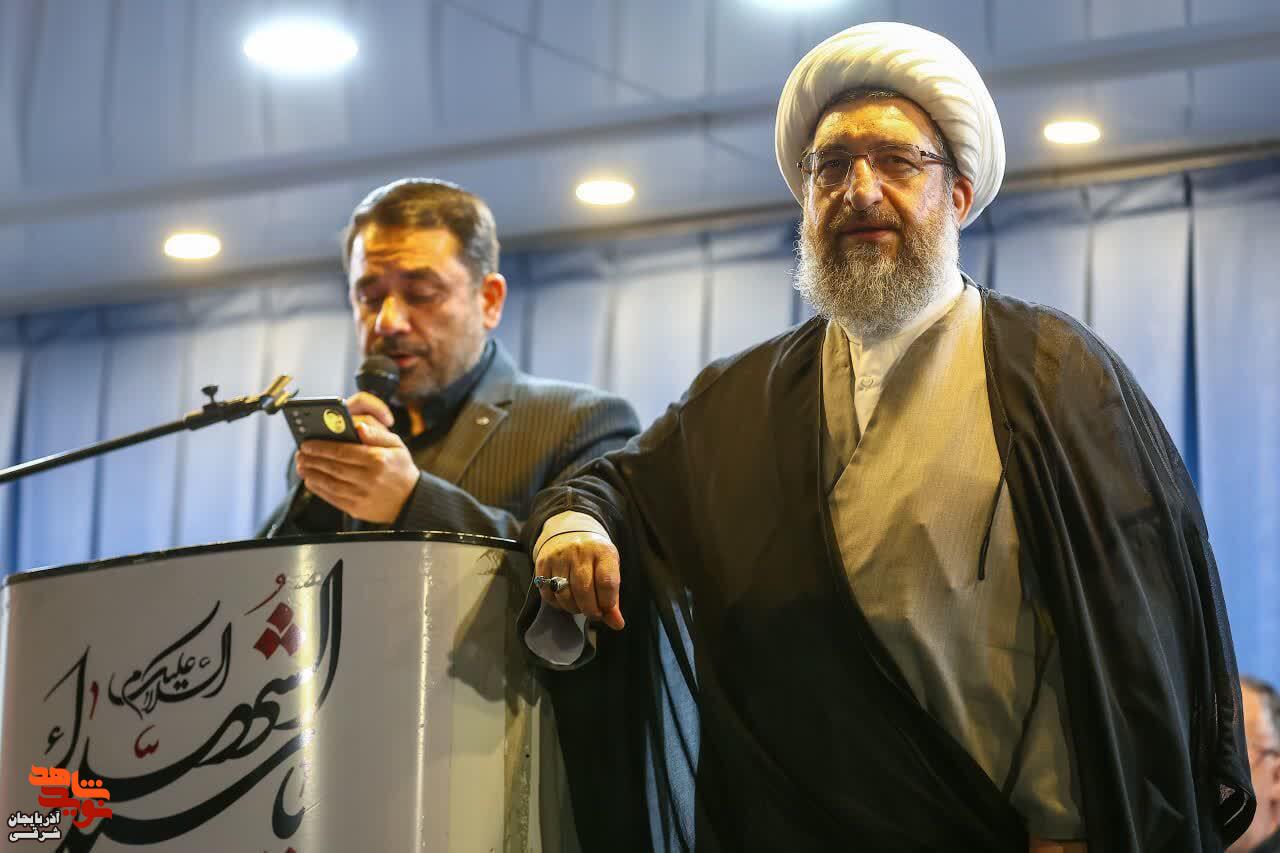 تجدید میثاق تبریزی‌ها با لاله‌های سرخ
