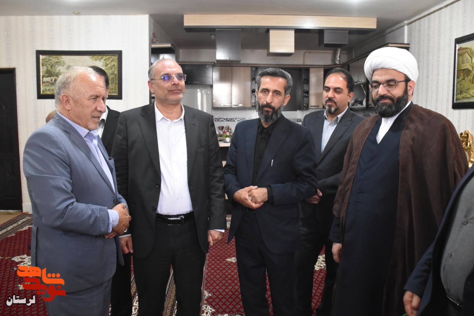 دیدار با خانواده شهیدان والامقام «میرزایی و جمشیدی» از شهدای جنگ رمضان در شهرستان دورود
