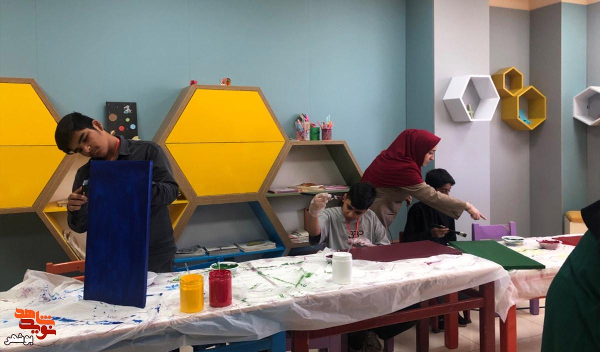پاسداشت استقامت؛ تجلیل از خانوادههای شهدای جنگ تحمیلی در بوشهر پاسداشت استقامت؛ تجلیل از خانوادههای شهدای جنگ تحمیلی در بوشهر
