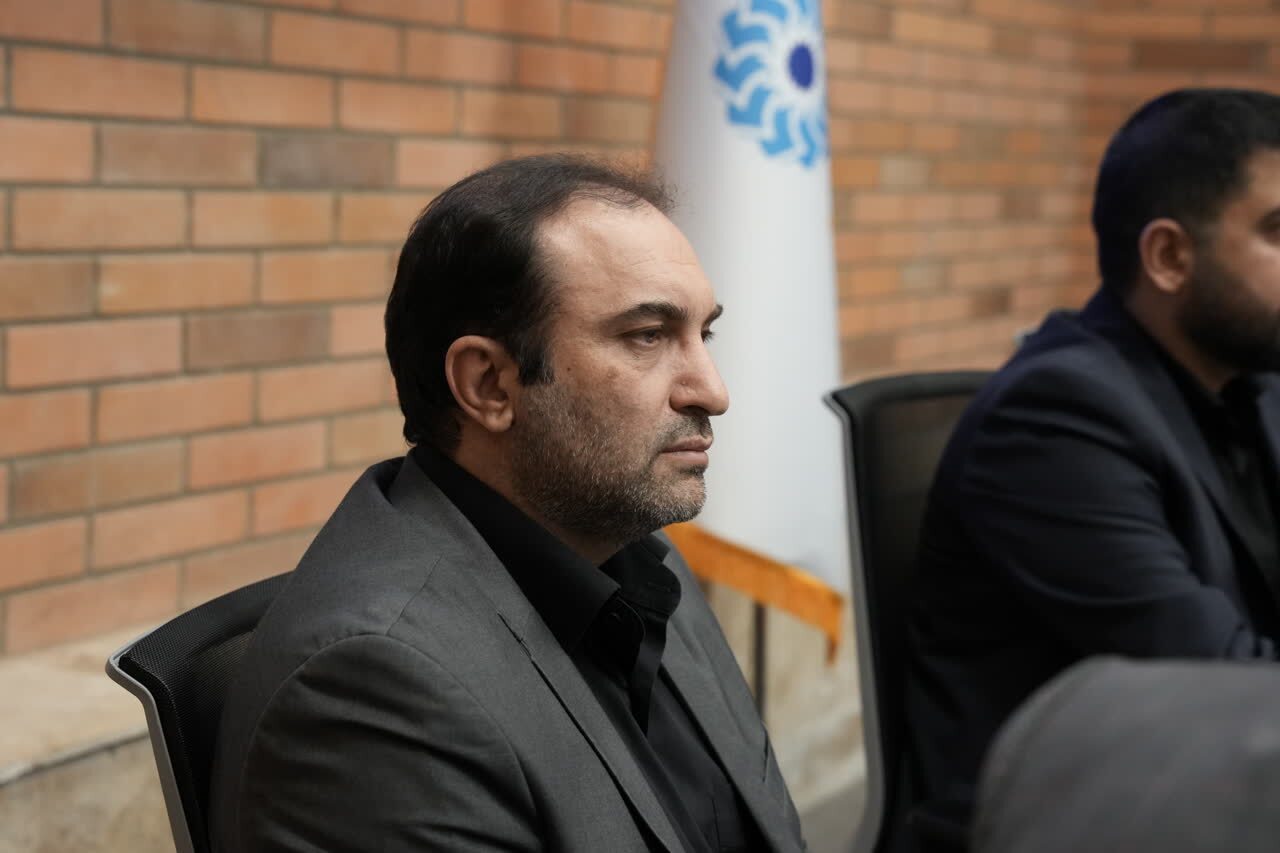 دکتر رحیم نریمانی: نخبگان شاهد و ایثارگر سرمایههای راهبردی کشور در مسیر پیشرفت و توسعه هستند دکتر رحیم نریمانی: نخبگان شاهد و ایثارگر سرمایههای راهبردی کشور در مسیر پیشرفت و توسعه هستند