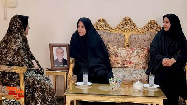 سرپرست بنیاد شهرستانهای استان تهران با ۸خانواده شهید جنگ رمضان در شهریار دیدار کرد سرپرست بنیاد شهرستانهای استان تهران با ۸خانواده شهید جنگ رمضان در شهریار دیدار کرد