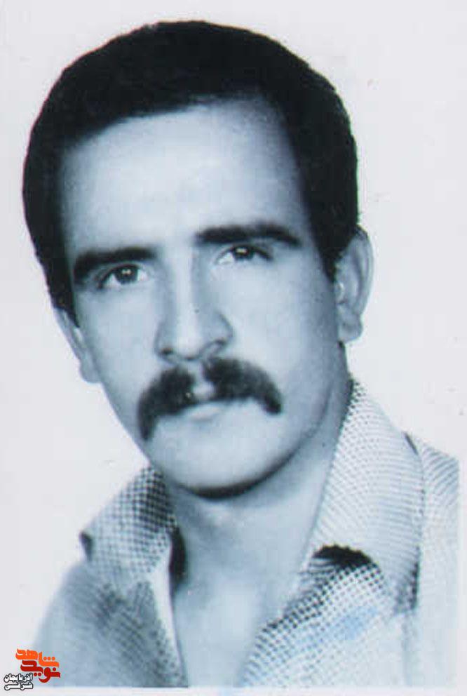 همسنگری که راه را نشان میداد همسنگری که راه را نشان میداد