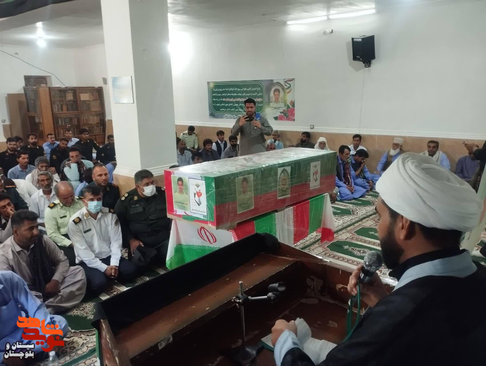 وداع با پیکر مطهر شهید عبدالسلام کرد