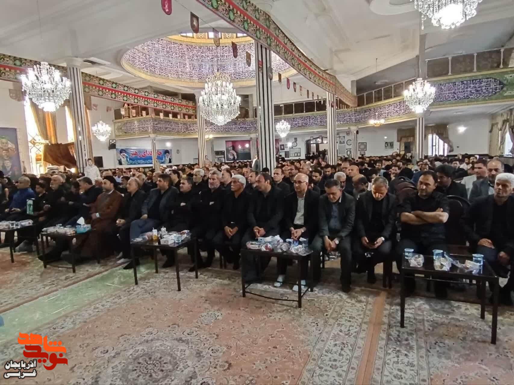 مراسم اولین سالگرد شهدای جنگ ۱۲ روزه در مسجد امام حسین (ع) ارومیه