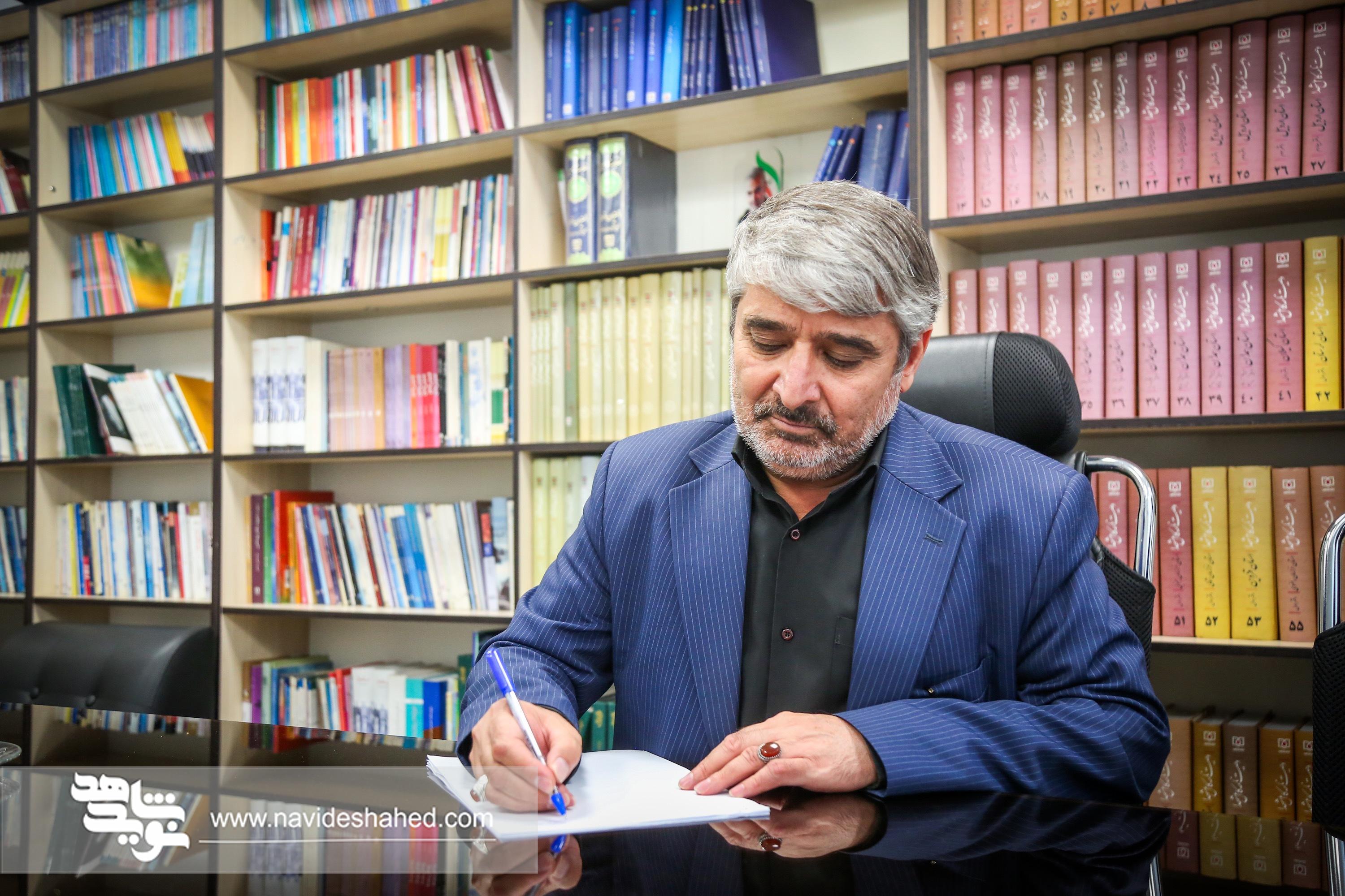 پیام تسلیت مدیرکل اسناد و انتشارات بنیاد شهید در پی درگذشت شاعر متعهد و انقلابی، خانم سیمیندخت وحیدی پیام تسلیت مدیرکل اسناد و انتشارات بنیاد شهید در پی درگذشت شاعر متعهد و انقلابی، خانم سیمیندخت وحیدی